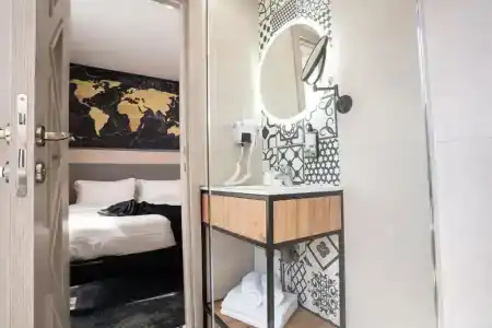 Hôtel Univers - 52