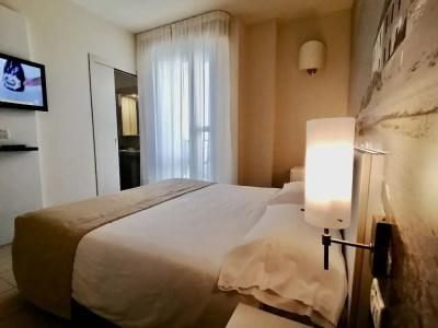 Palace Regina - 65