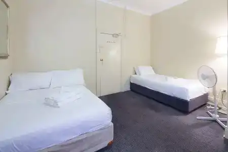 Rydges North - 9