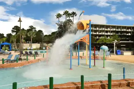 Wyndham Garden Lake Buena Vista Disney Springs® Resort Area - 10