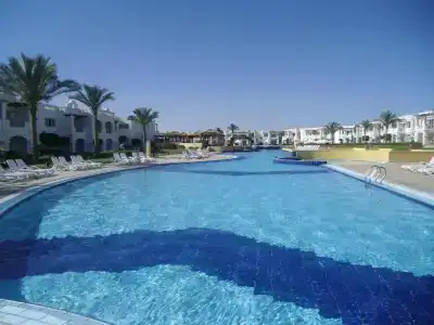 Continental Plaza Aqua Beach - 13