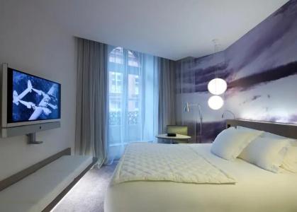 Le Grand Balcon - 75