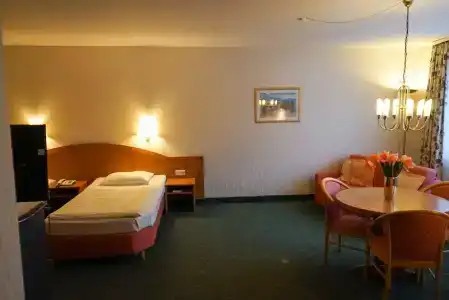 Circle Inn - 4