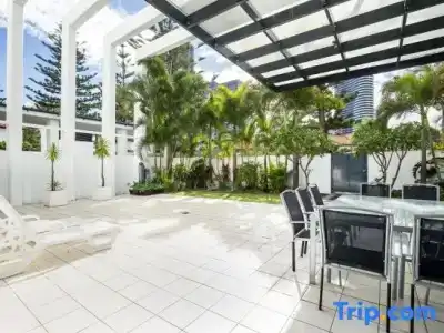 Ultra Broadbeach - 226