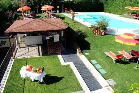Romantic - 17