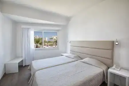 Papantonia Apts - 4