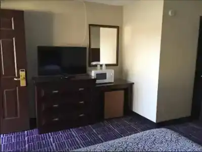 Economy Inn - 23