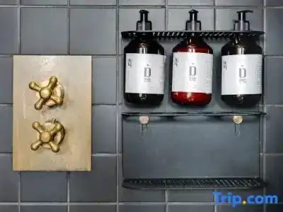 The Duke Boutique - 74