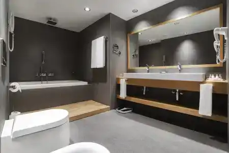 Holiday Inn Тбилиси - 52