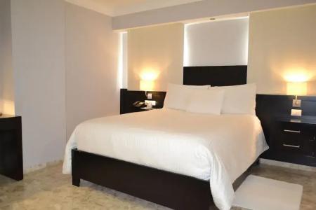 Plaza Florida Suites - 42