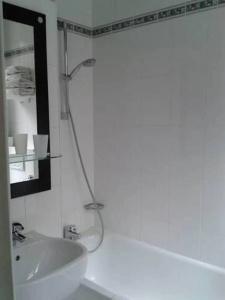 Hipotel Lilas Gambetta - 8