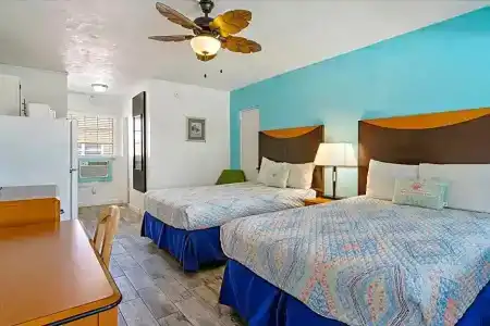 Malibu Resort - 55