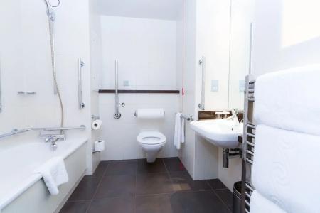 Crowne Plaza London Ealing, An Ihg - 9