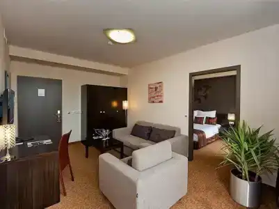Regnum Residence - 62