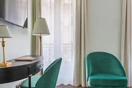 Hôtel de Sèvres - 49