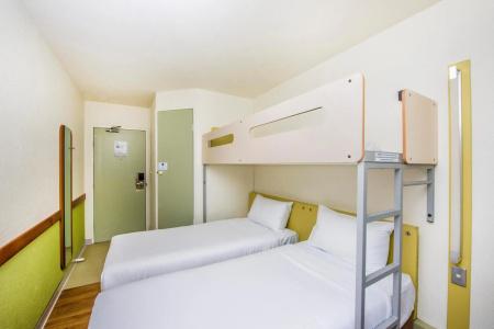 ibis Budget - - 24