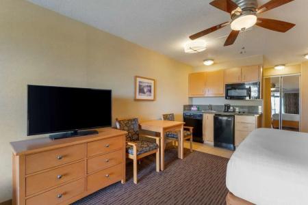 Best Western Plus Ocean View - 38
