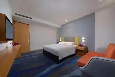 Holiday Inn Express Zhengdong - 83