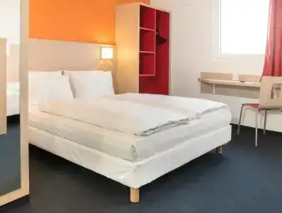 b&b Frankfurt-Airport - 42