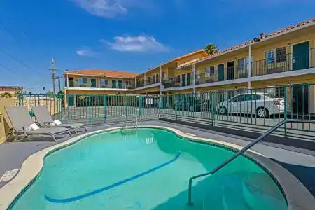 Comfort Inn Boardwalk - 15