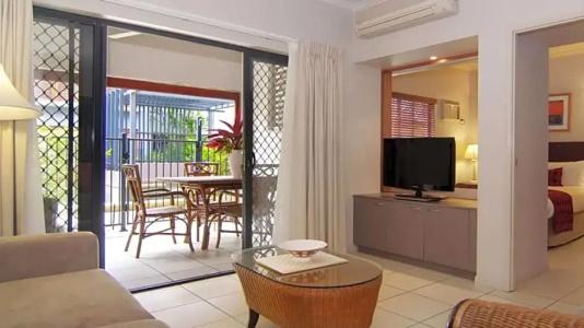 Southern Cross Atrium - 106