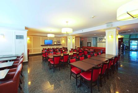 Hampton by Hilton - 16