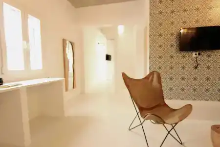 Mesanto Luxury Suites - 129