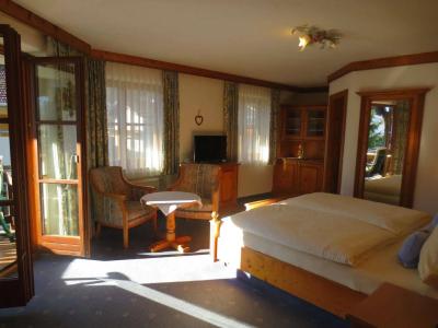 Rosenhof - 4