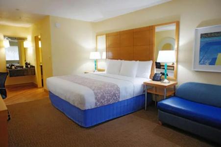 La Quinta Inn by Wyndham Ft. Lauderdale Northeast - 24