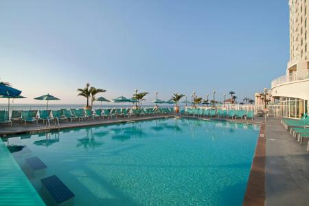 Hilton Suites Oceanfront - 44