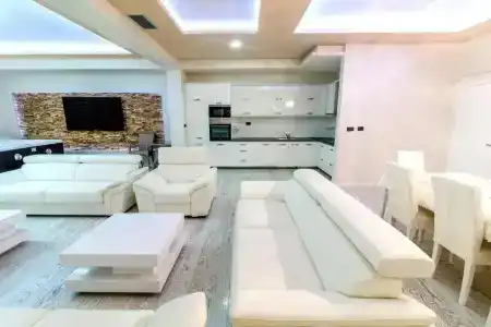 Victoria Residence - 3