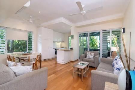 Verandahs Boutique - 99