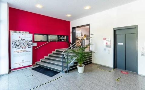 NeuHaus - 12