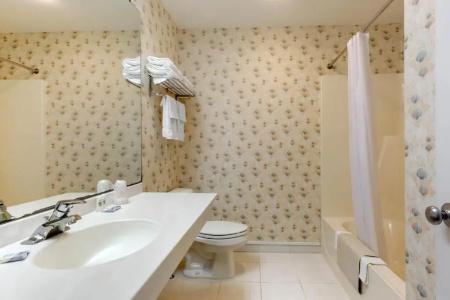 Ogunquit and Suites - 56