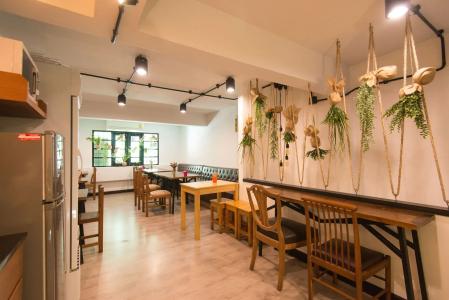 Barn & Bed Hostel - 17