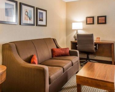 Comfort Inn Boston - 11