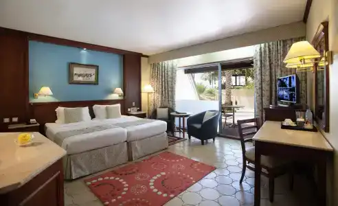 Occidental Sharjah Grand - 8