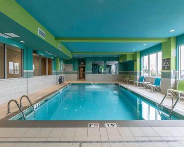 Comfort Inn & Suites Airport North - 8
