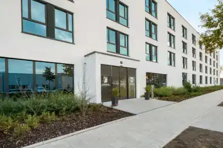 Super 8 by Wyndham Munich City North - 0
