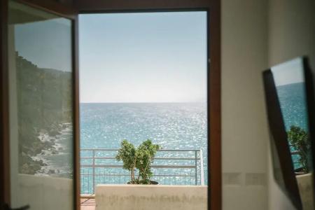 Blue Bay - 64
