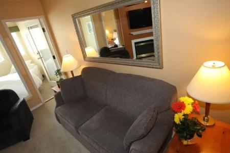 Times Square Suites - 88