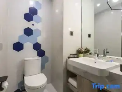 Jinglai (Shanghai Xujiahui) - 46