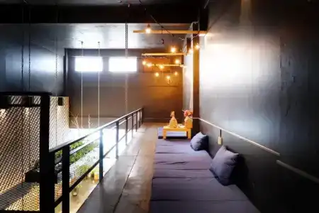 Hugger Guest House - 8