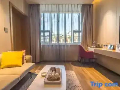 Tropic Towers - 114