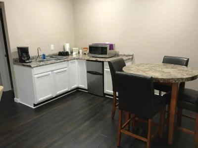 Blowing Rock Inn - 47