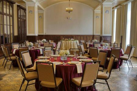 Hampton Inn & Suites - 15