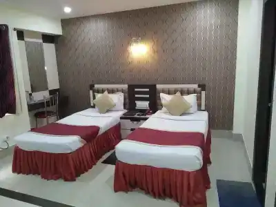 Executive Tower - 33