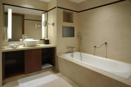 Hilton Bangalore Embassy GolfLinks - 57