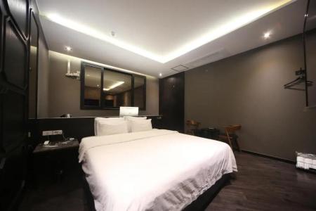 Beomil Brown Dot - 100