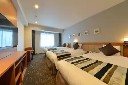 Hakodate Kokusai - 82
